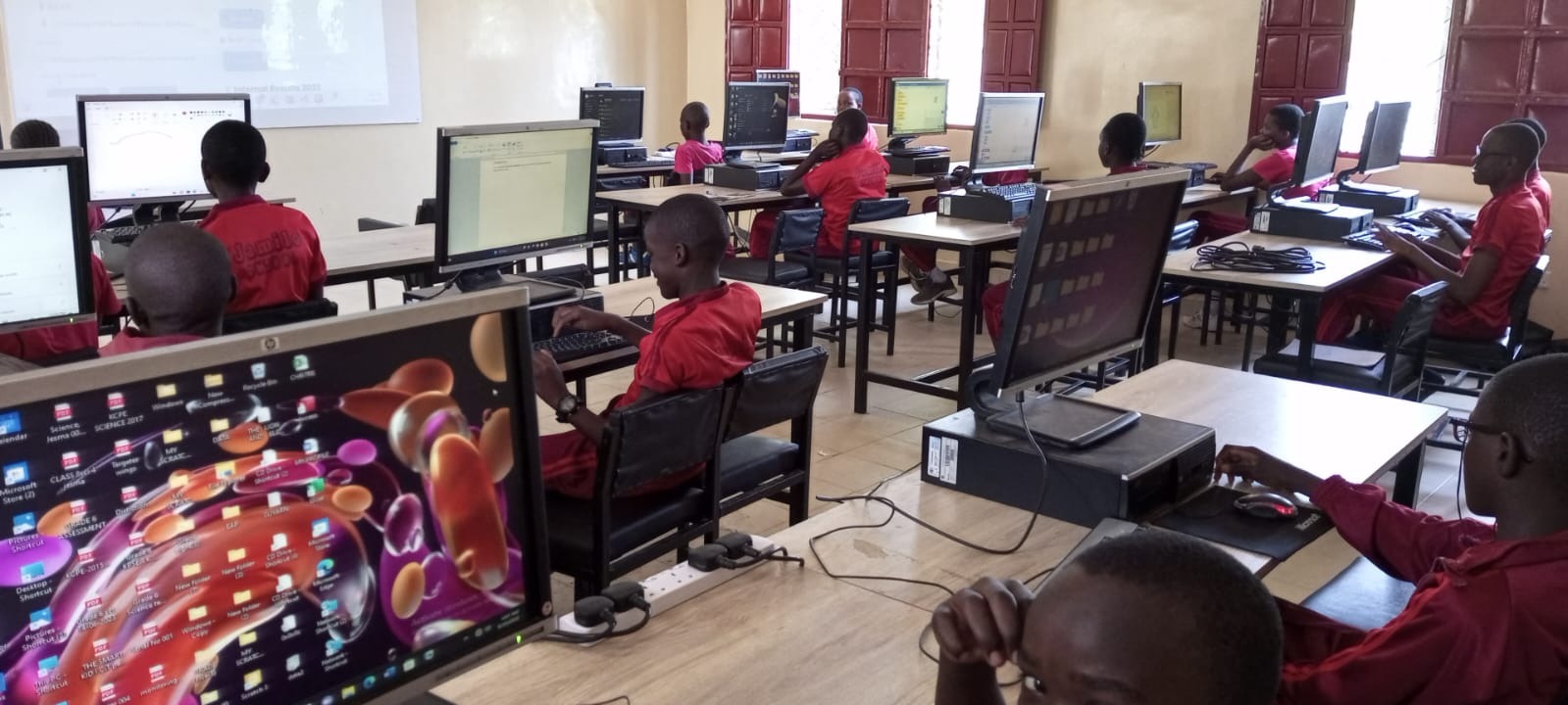 Students in YSDAK computer lab